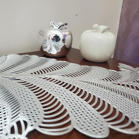 Apartament La Casa Di Giulia Caserta Zewnętrze zdjęcie