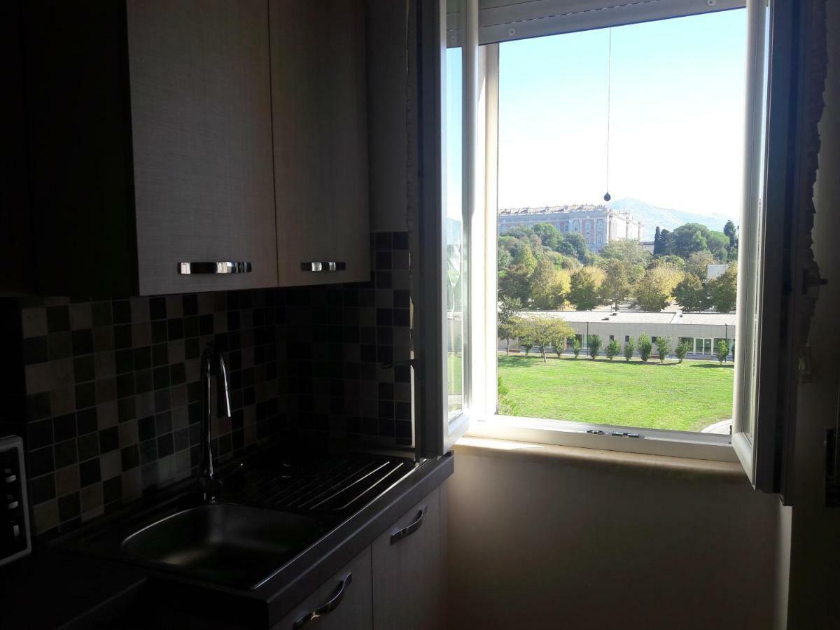 Apartament La Casa Di Giulia Caserta Zewnętrze zdjęcie