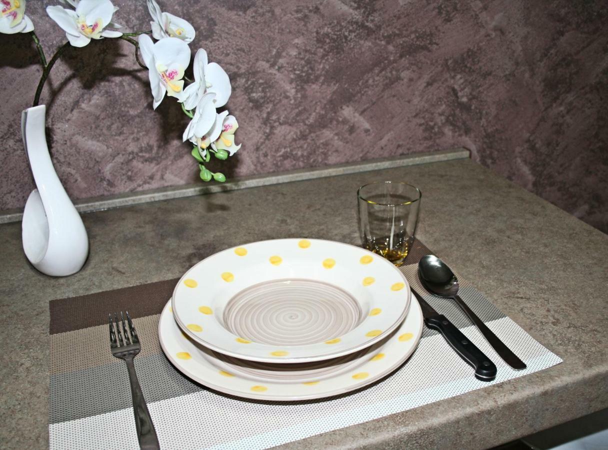 Apartament La Casa Di Giulia Caserta Zewnętrze zdjęcie